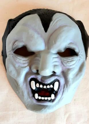 Граф драконула вампір маска карнавальна латексна на halloween