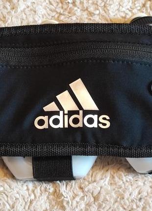 Спортивна сумка на пояс adidas run bottle belt 3.4 фото