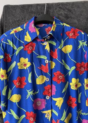 Великолепная летняя рубашка в цветочный принт3 фото