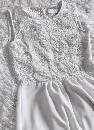Ніжне біле плаття з мереживом reserved9 фото