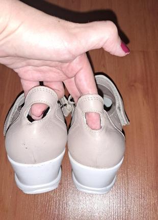 Бежевые туфли кроссовки3 фото