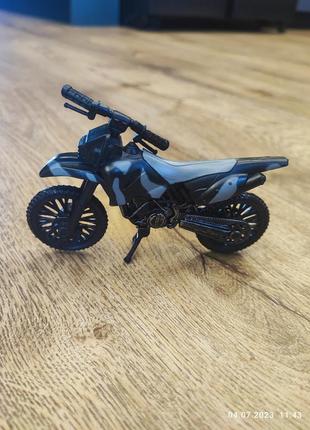 Chap-mei

мотоцикл іграшка