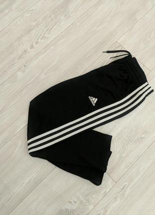 Брюки adidas новые