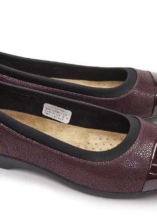 Р.39.5 clarks жіночі шкіряні туфлі балетки оригінал