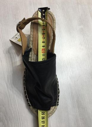 Стильні брендові жіночі туфлі босоніжки танкетка marks & spencer6 фото