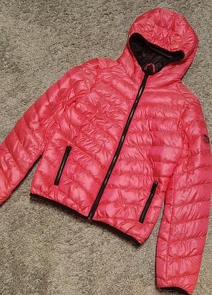 Оригинал.новая,яркая,демисезонная,фирменная куртка fb sister