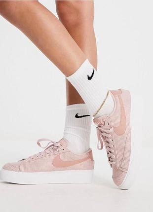 Ідеальні рожеві кросівки nike оригінал нові3 фото