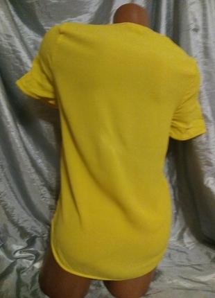 Блуза жовтого кольору з вишивкою f&f.2 фото