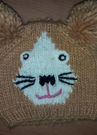 Демісезонна шапка дівчинці