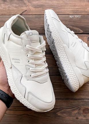 Чоловічі кросівки