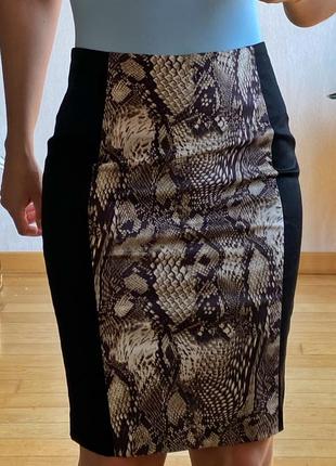 Mohito юбка карандаш принт питон змея змеиный футляр каран даш черная коричневая полосы моделирующая фигуру