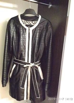 Шкіряне пальто