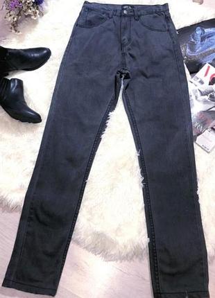 Трендовые джинсы мом клеш графитного цвета на высокой посадке