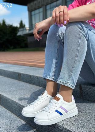Літні кросівки жіночі легкі
