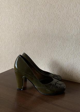 Лаковые туфли на каблуке limited collection made in italy5 фото