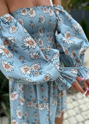 Шикарное платье в цветочек лиф корсет на резинке с пышными объемными рукавами фонариками открытыми плечами розовый белый бирюза голубой зелёный льон6 фото