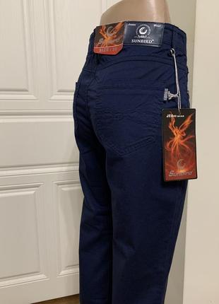 Классические женские брюки прямого кроя синие6 фото