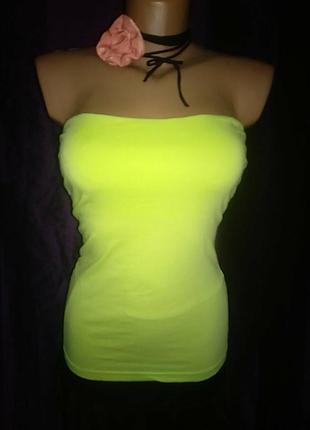 Трендовый топ бандо нежно салатового цвета
