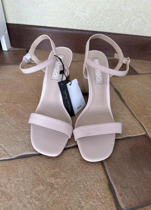 Mango босонічки сандалі (38) натуральна шкіра