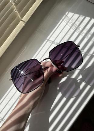 Солнцезащитные очки