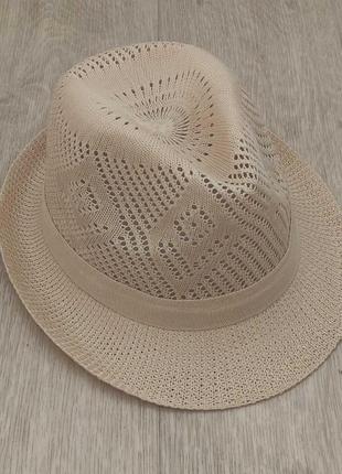 Летняя вязаная шляпа трилби серая с лентой (959)7 фото