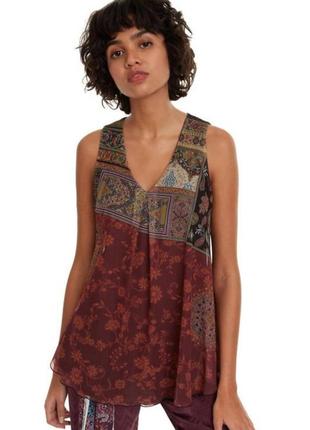 Очень красивая блузочка.