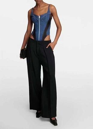 Боді як mugler