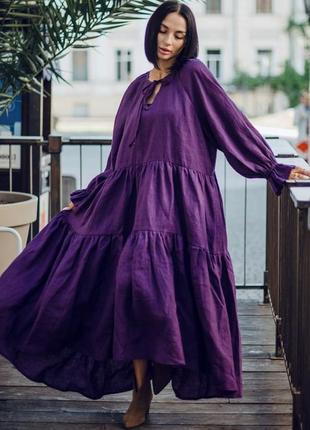 Фиолетовое платье оверсайз с воланами и рукавами-фонариками из натурального льна