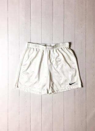 Мужские белые спортивные тренировочные футбольные шорты nike dri-fit найк. размер s m