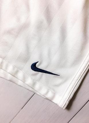 Мужские белые спортивные тренировочные футбольные шорты nike dri-fit найк. размер s m8 фото