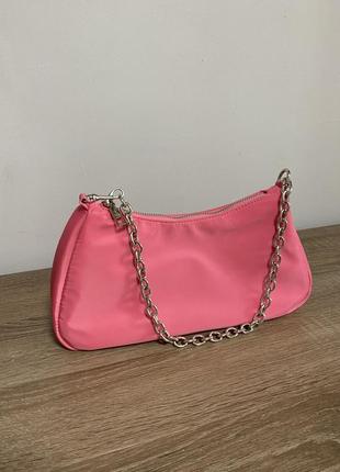 Cropp нейлоновая розовая сумка с цепью2 фото