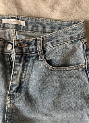 Светлые джинсы .5 фото