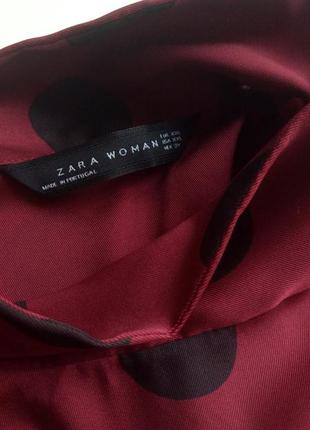 Красивая стильная атласная блуза в горох zara свободного силуэта7 фото