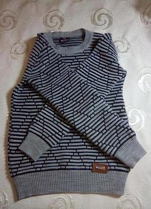 Свитер