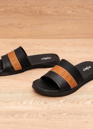 Чоловічі шльопанці