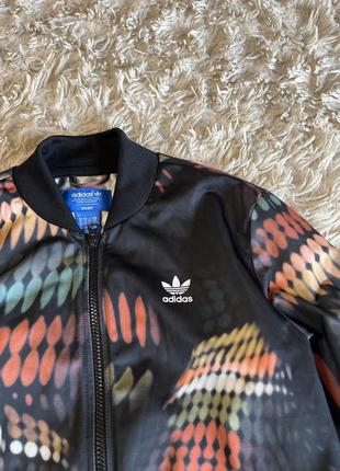 Курточка спортивная ветровка adidas originals track jacket multi color womens  классная стильная модная красивая3 фото