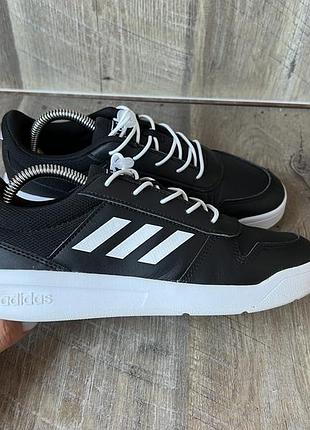Кросівки adidas 37/23,5см
