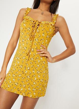Розпродаж! яскрава сукня в квітковий принт від prettylittlething, жовта сукня з квітами5 фото