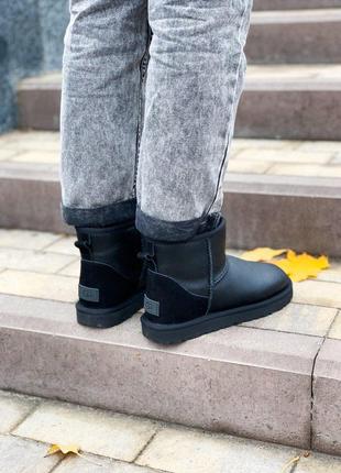 Прекрасные кожаные ugg mini в черном цвете с теплым мехом  (осень-зима-весна)😍9 фото