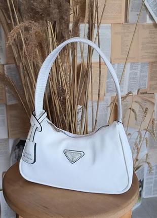 👜 prada re-edition 2005 white4 фото