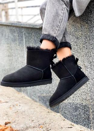 Шикарные зимние сапожки ugg с бантами в черном цвете (осень-зима-весна)😍