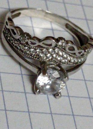 Крупное серебряное  кольцо карона 17,5р.