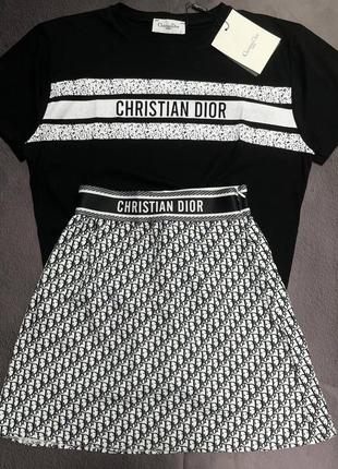 Жіночий костюм christian dior