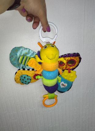 Развивающая игрушка lamaze бабочка фрези3 фото