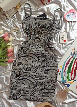 Трикотажний сарафан сукня зі шнурівкою на грудях принт зебри сірий3 фото