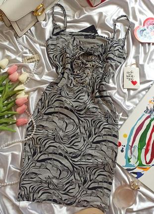 Трикотажний сарафан сукня зі шнурівкою на грудях принт зебри сірий4 фото
