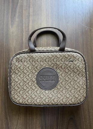 Косметичка guess, сумка для косметики, органайзер для косметики, travel case - kosmetiktasche, стан ідеальний1 фото