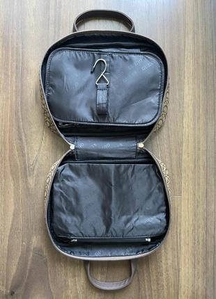 Косметичка, сумка-органайзер для косметики, guess travel case - kosmetiktasche6 фото