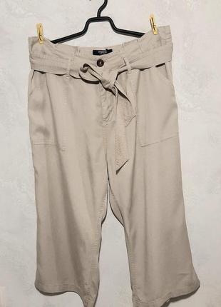 Укороченные брюки из натуральной ткани2 фото