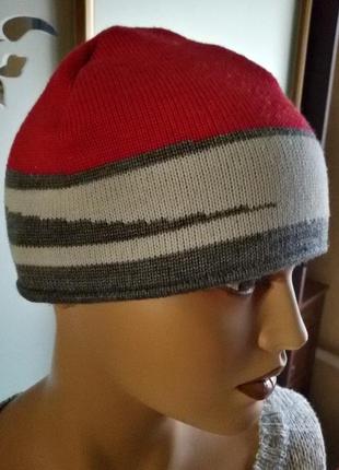 Теплая зимняя шапка, шерсть (польша), двойная, 53-68 см окружность.